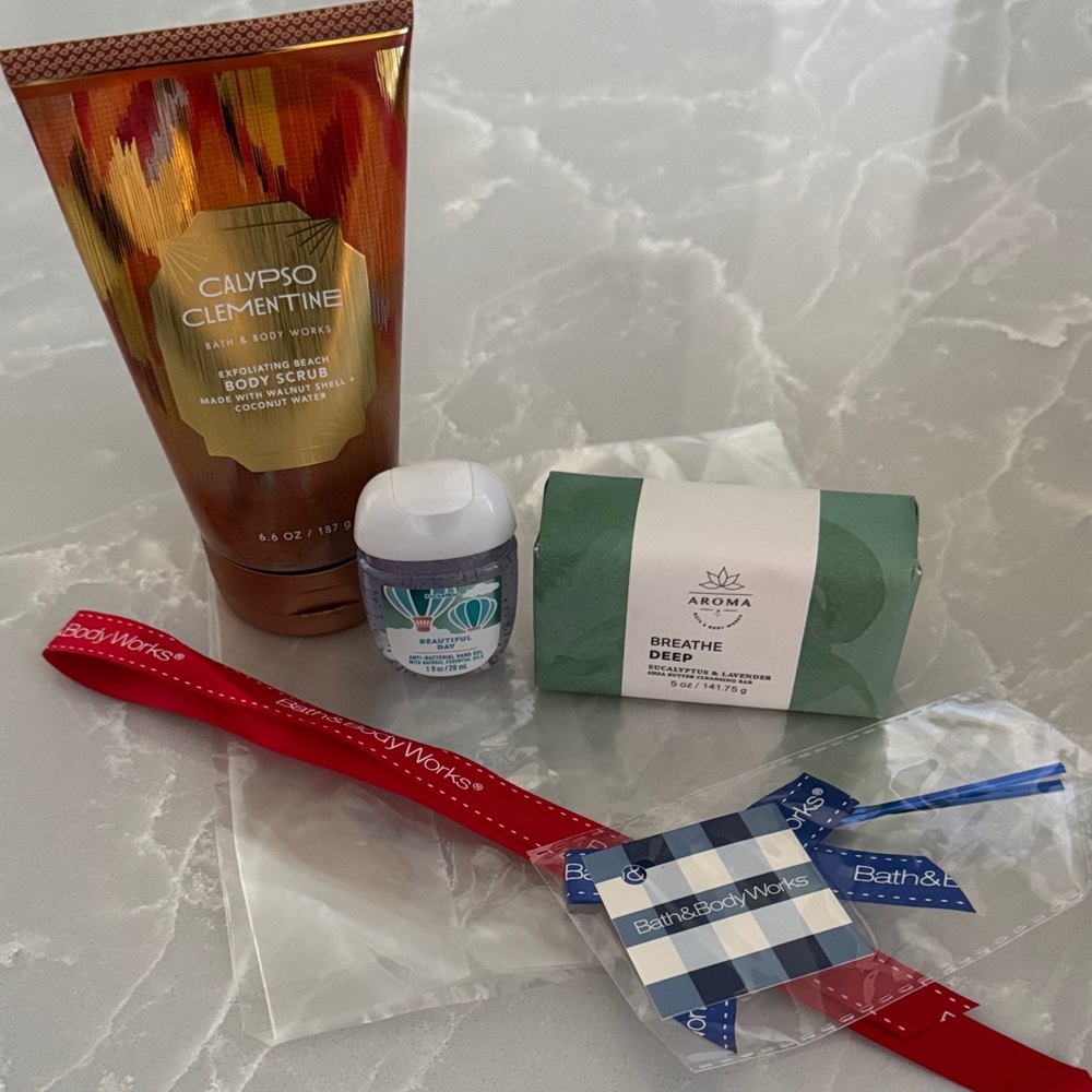 Bath and Body Works Gift Bundle